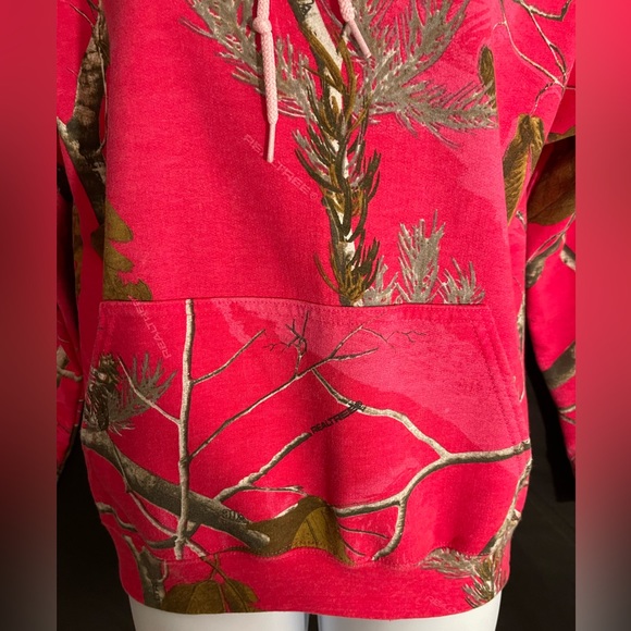 RealTree Hot Pink Cameo hoodie 🥵 - Picture 4 of 7